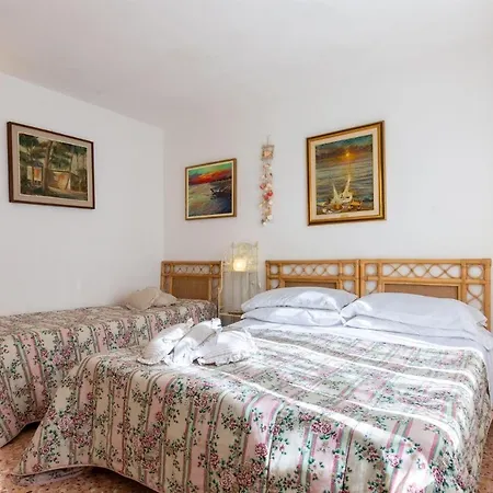 Villa Bougainvillea